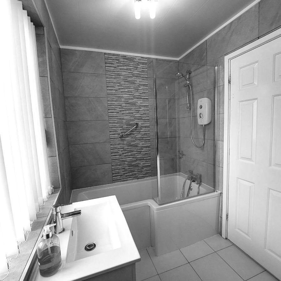 Bonnie'S Apartment, Adults Only باونيس أون وينديرمير المظهر الخارجي الصورة